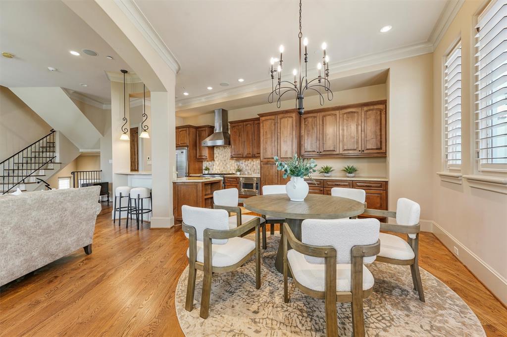 303 Calle Sevilla Place, Houston, Texas image 20
