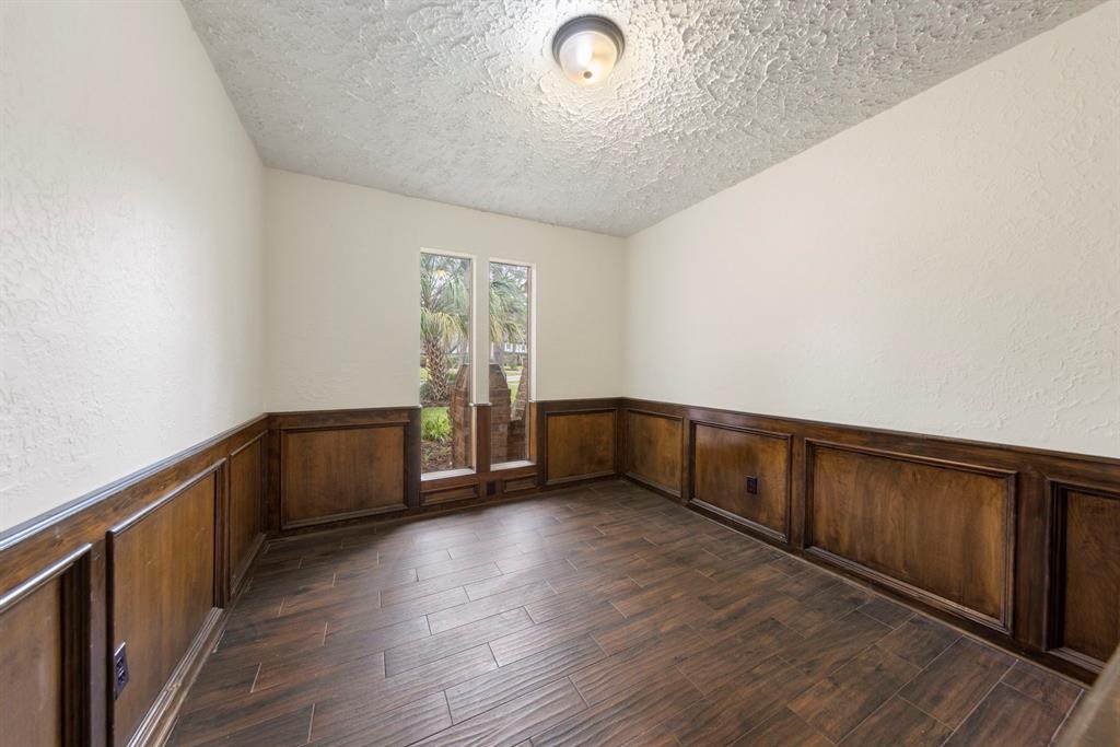 6131 Knollview Drive, Spring, Texas image 25