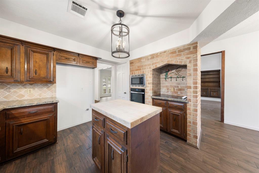6131 Knollview Drive, Spring, Texas image 20