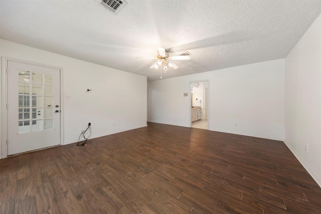 6131 Knollview Drive, Spring, Texas image 28