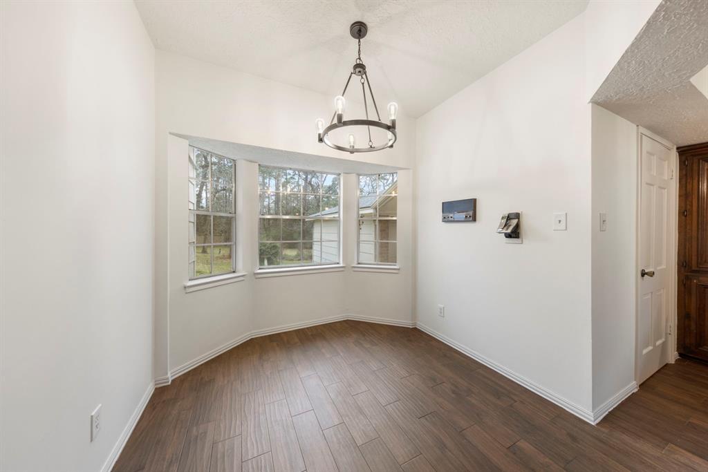 6131 Knollview Drive, Spring, Texas image 21