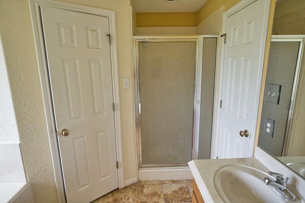 108 Madison Avenue, Clute, Texas image 20