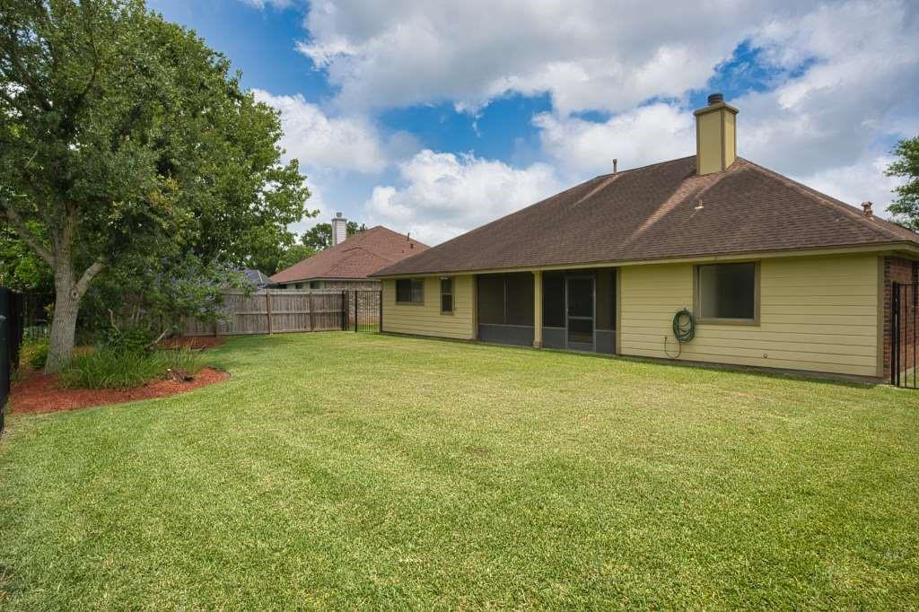 108 Madison Avenue, Clute, Texas image 35