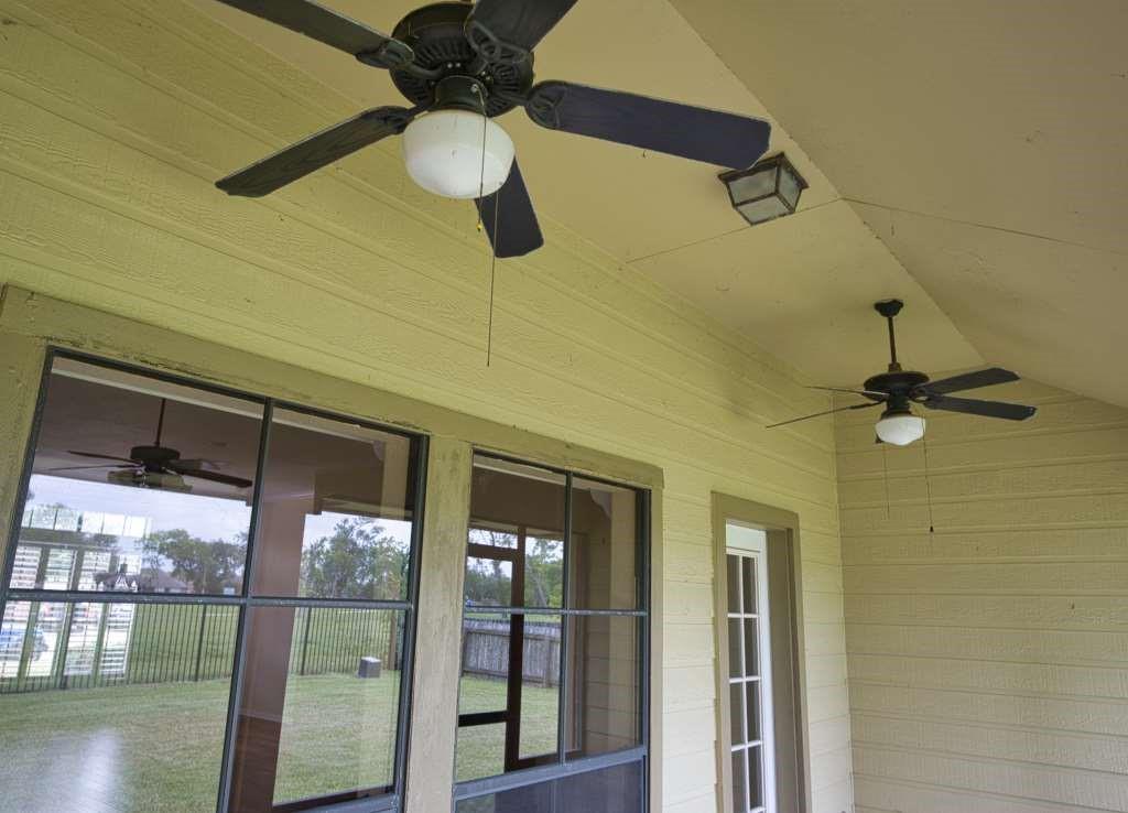 108 Madison Avenue, Clute, Texas image 34
