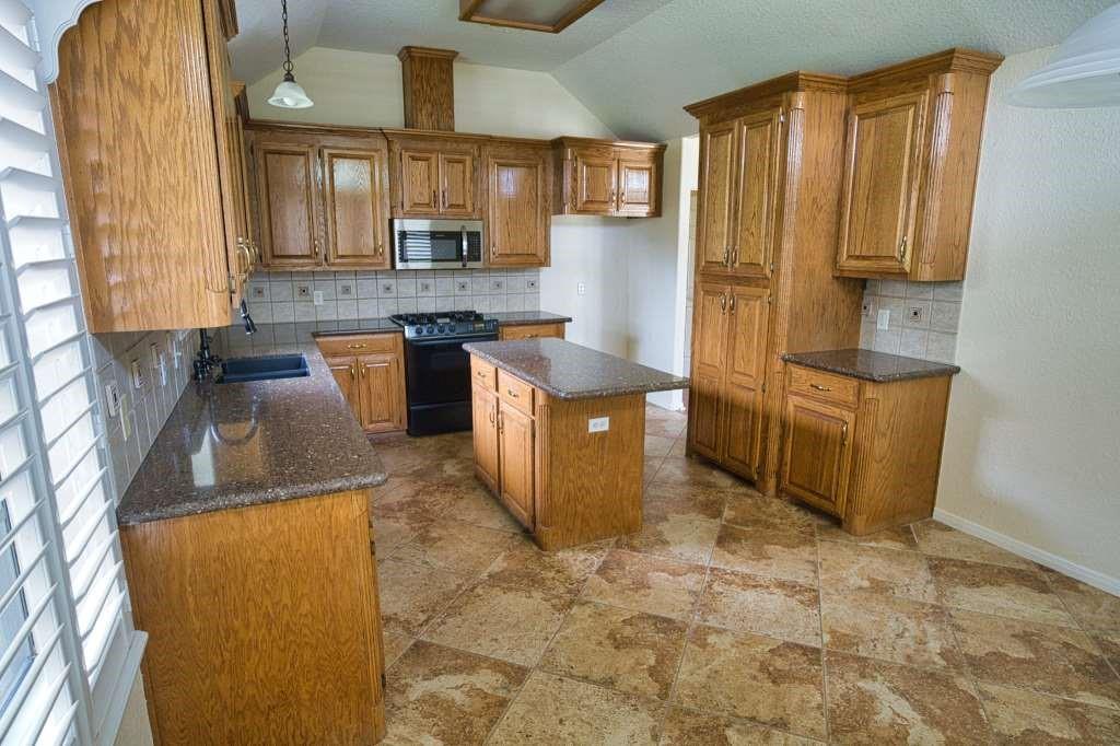 108 Madison Avenue, Clute, Texas image 12
