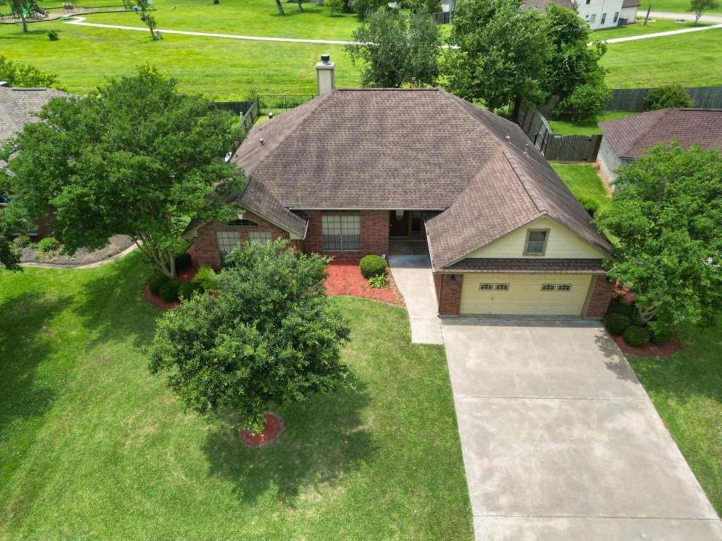 108 Madison Avenue, Clute, Texas image 38