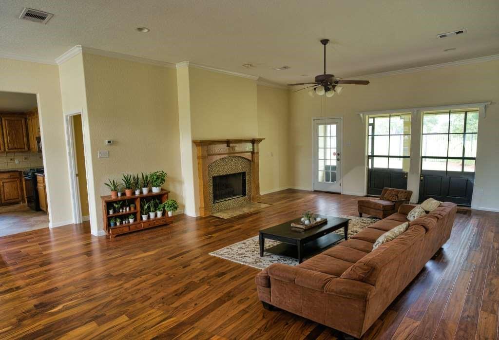 108 Madison Avenue, Clute, Texas image 5