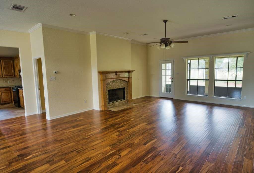 108 Madison Avenue, Clute, Texas image 4