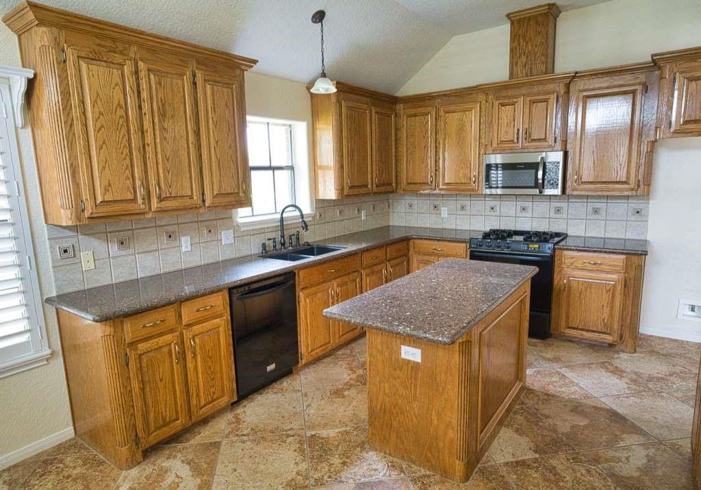 108 Madison Avenue, Clute, Texas image 11