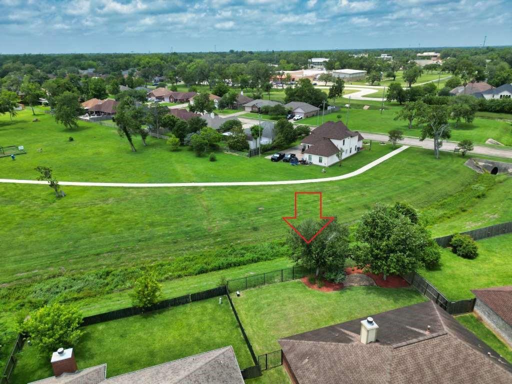 108 Madison Avenue, Clute, Texas image 43
