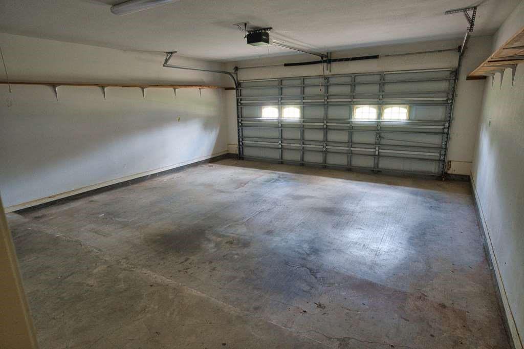 108 Madison Avenue, Clute, Texas image 32