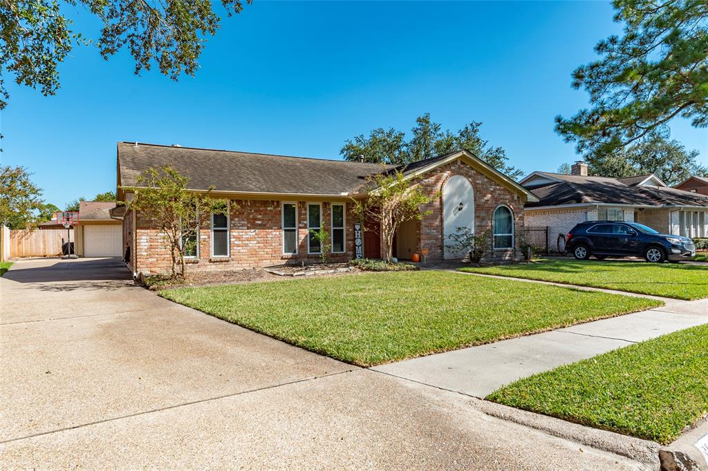 4303 Brazil Circle, Pasadena, Texas image 2