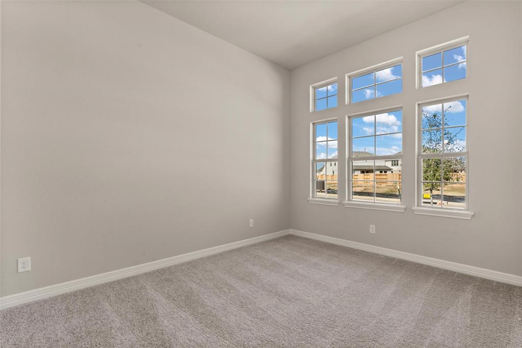 5822 Roebuck Bay Drive