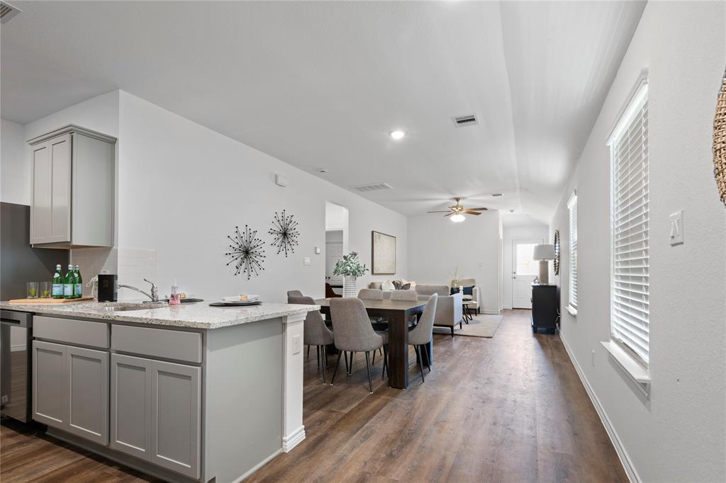 781 Westpointe Drive, Dayton, Texas image 2