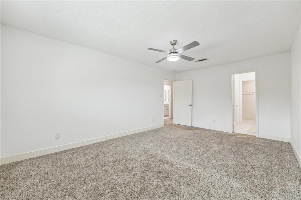 14135 Lost Meadow Lane, Houston, Texas image 17