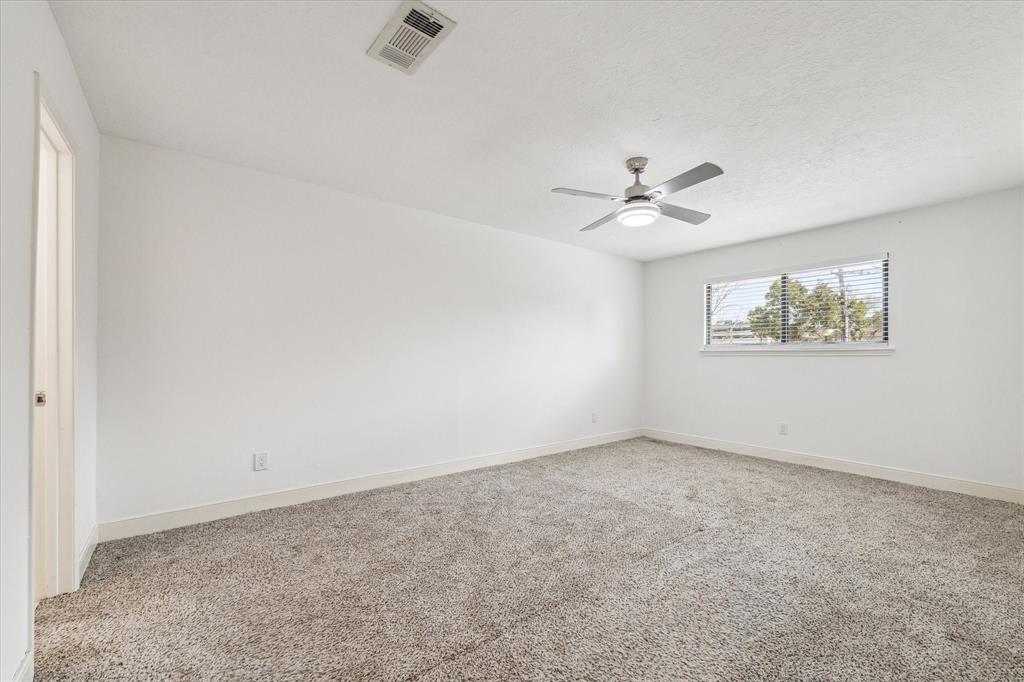 14135 Lost Meadow Lane, Houston, Texas image 16