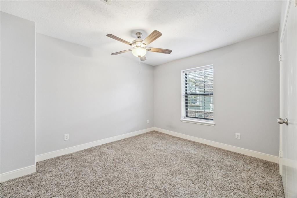 14135 Lost Meadow Lane, Houston, Texas image 21