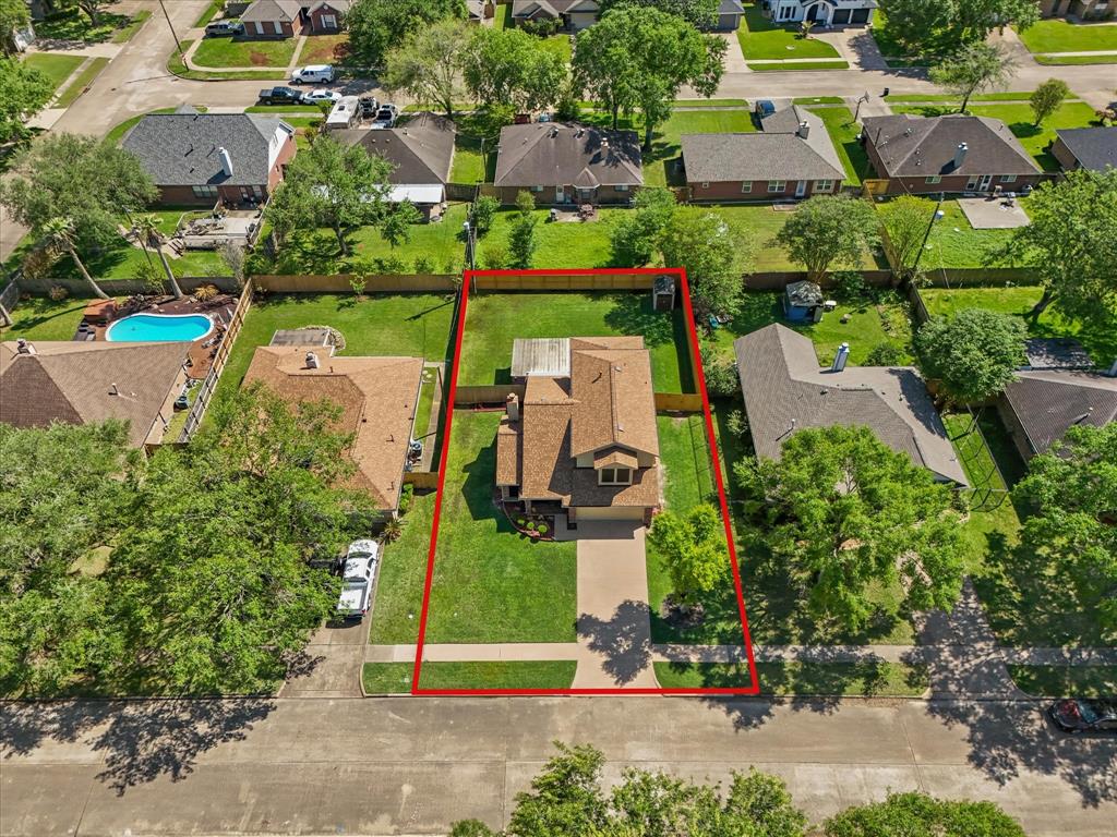 504 W Quail Circle, Dickinson, Texas image 5