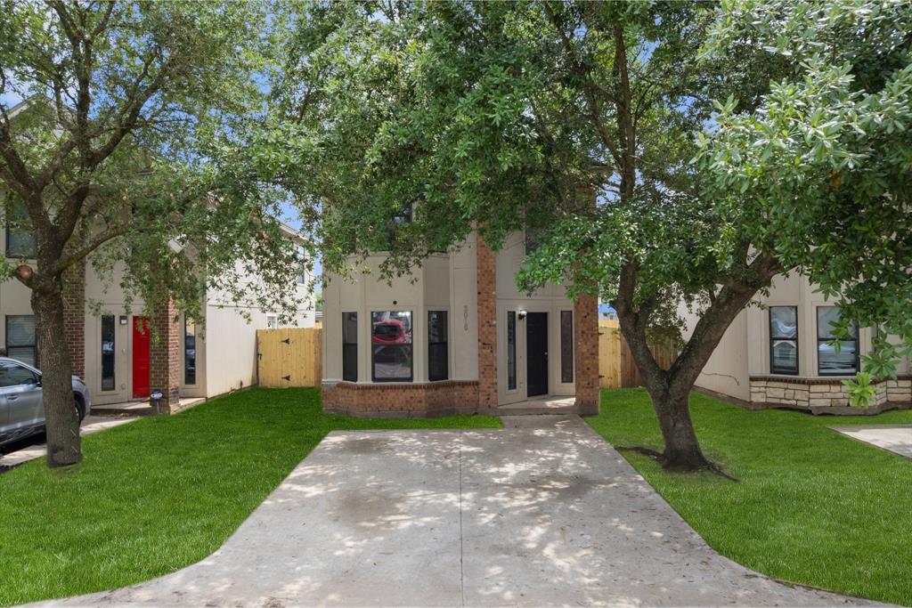 3016 La Estancia Lane