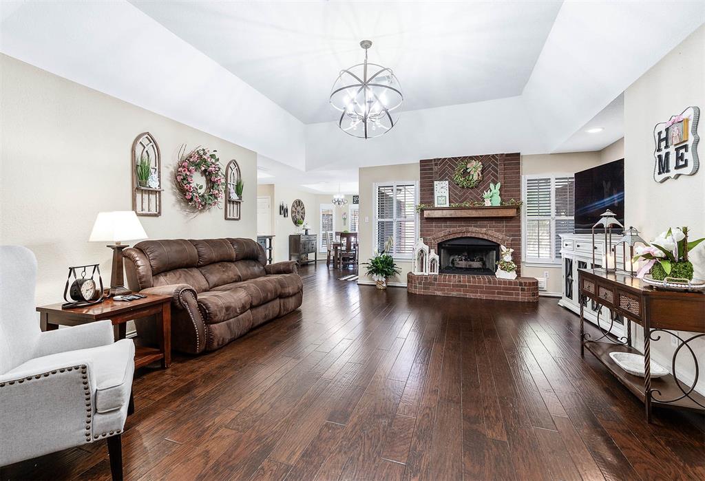 3825 Clover Drive, Alvin, Texas image 7