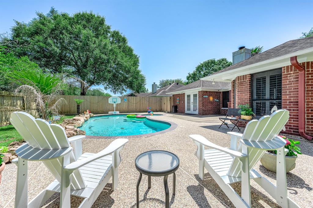 3825 Clover Drive, Alvin, Texas image 33