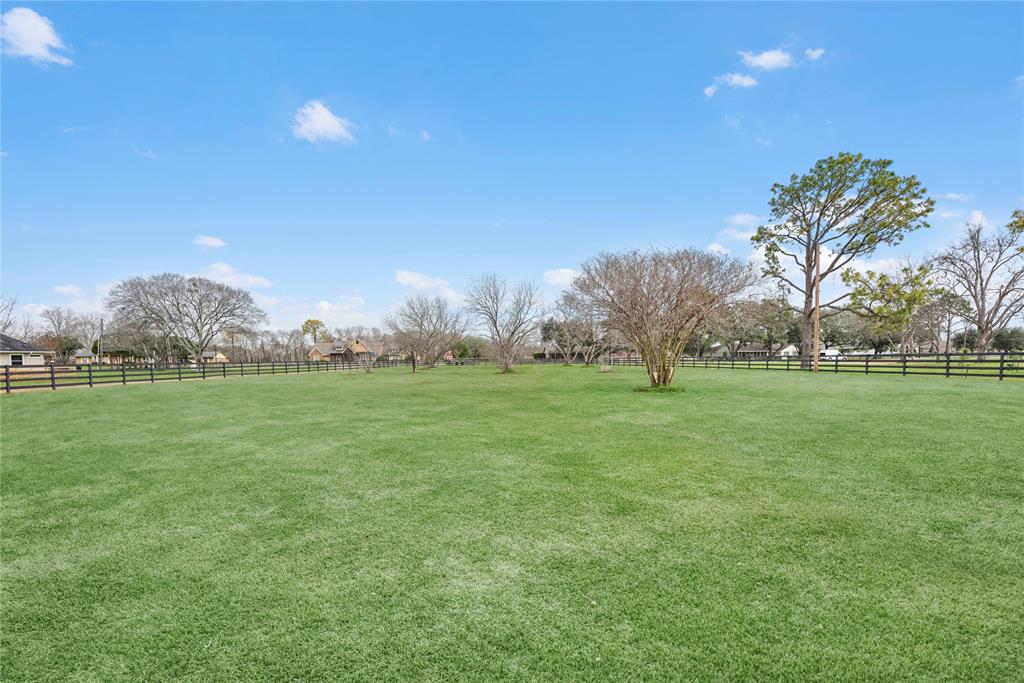 6200 Johnson Drive, Missouri City, Texas image 29