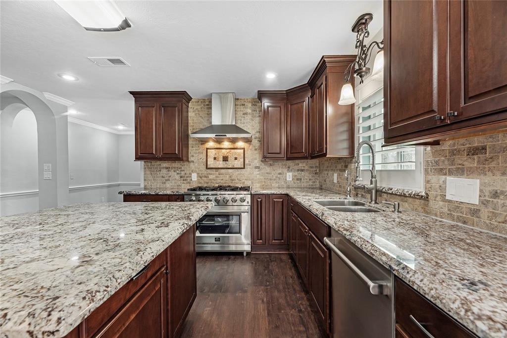 6200 Johnson Drive, Missouri City, Texas image 10