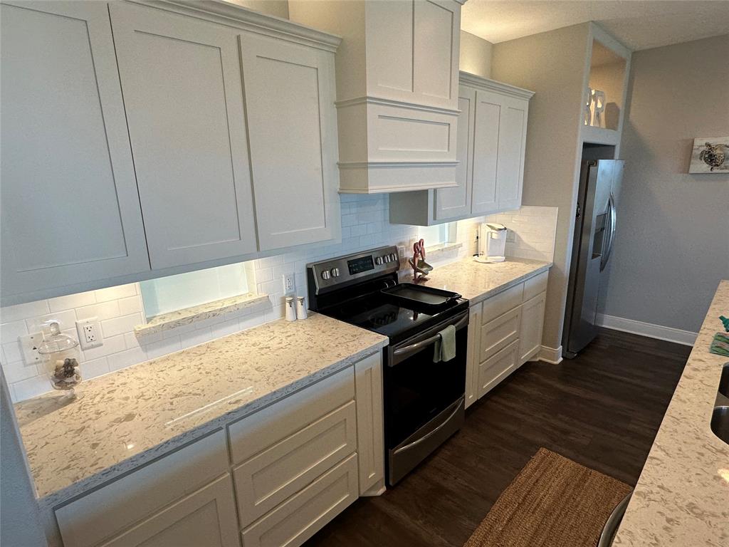 4412 Hatteras Drive, Port Bolivar, Texas image 14