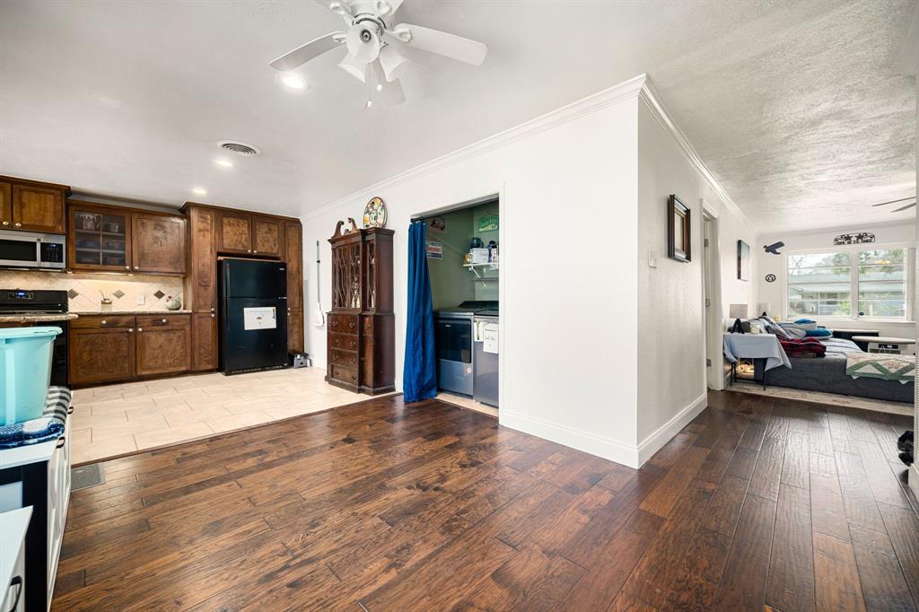 12222 23rd Street, Santa Fe, Texas image 7