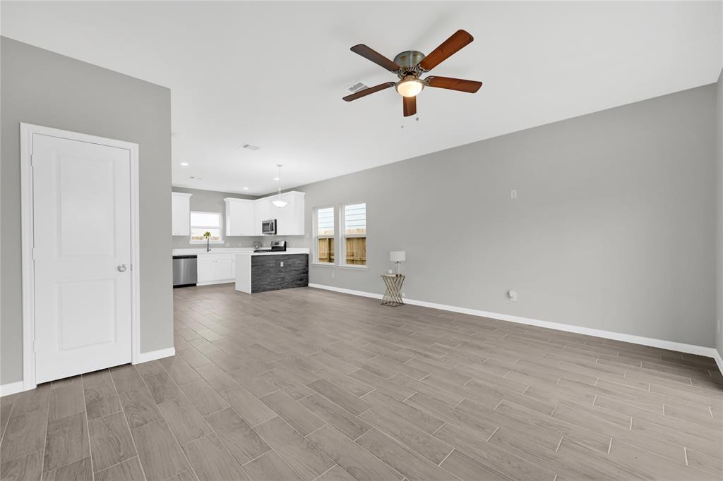 9711 Beckley Street, Houston, Texas image 12