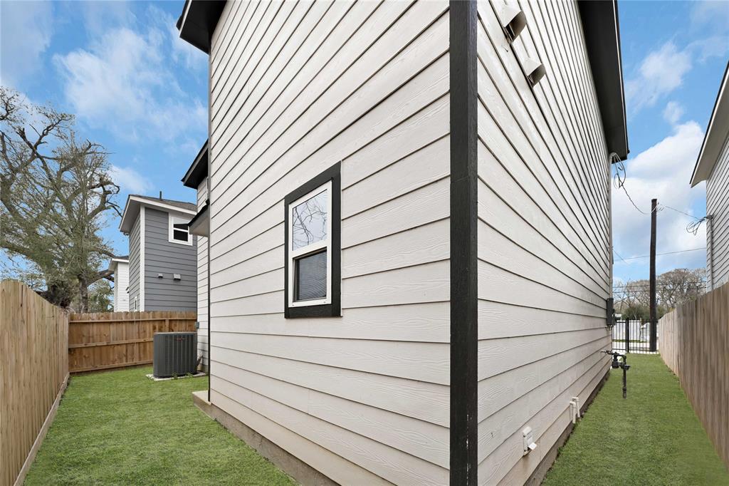 9711 Beckley Street, Houston, Texas image 34