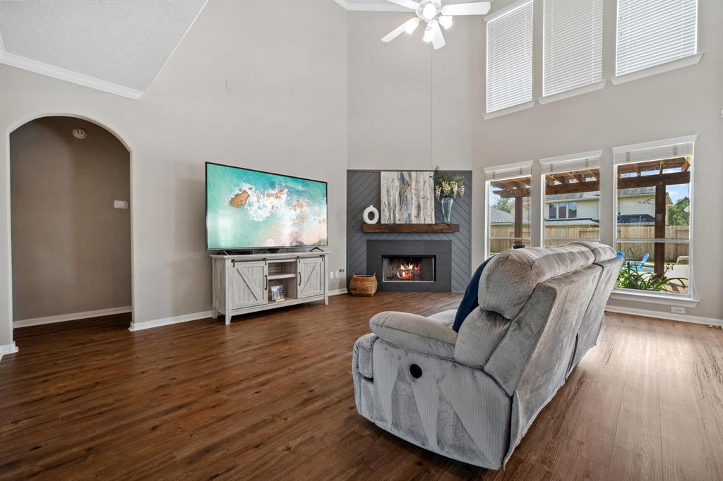 6727 Pinetop Glen Lane, Spring, Texas image 7
