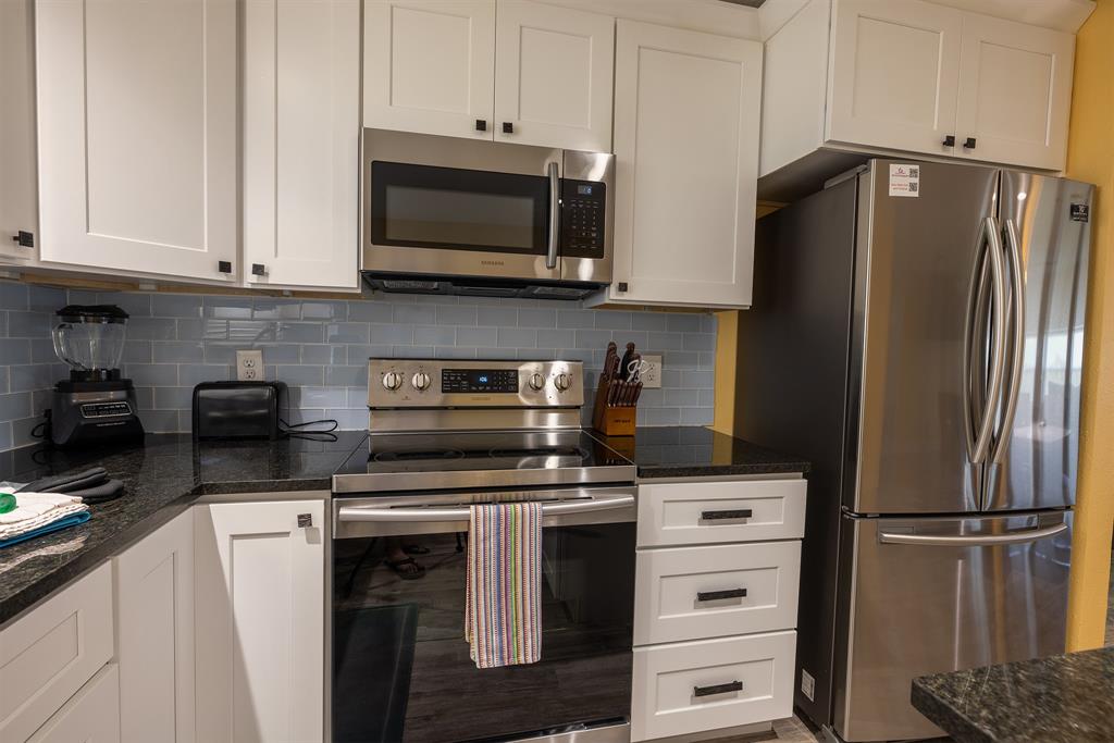 4206 Seabird Drive, Galveston, Texas image 10