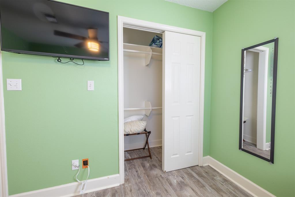 4206 Seabird Drive, Galveston, Texas image 19