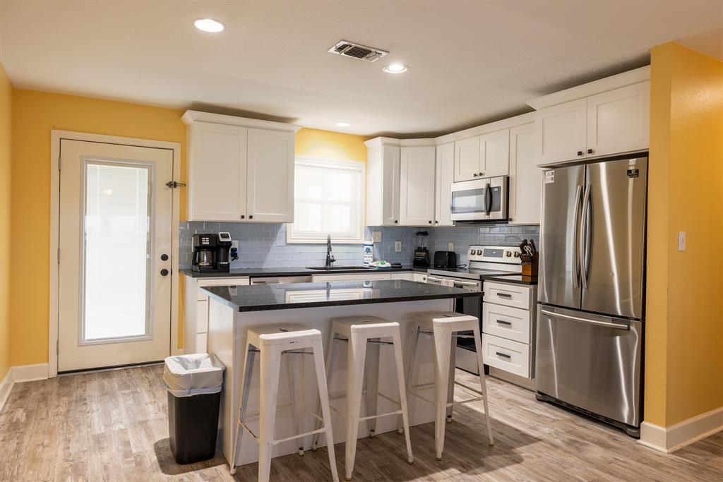 4206 Seabird Drive, Galveston, Texas image 5