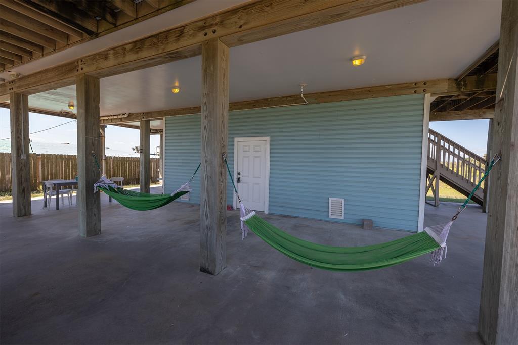 4206 Seabird Drive, Galveston, Texas image 34