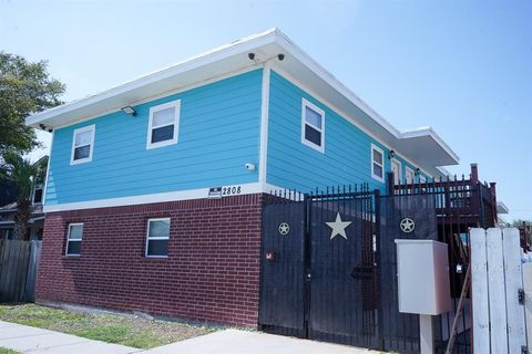 Photo of 2808 Avenue M #7, Galveston, TX 77550 (MLS # 25564467)