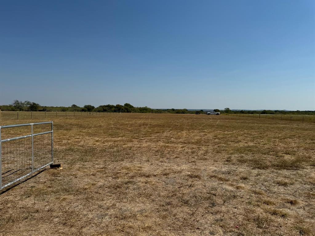 6945 Seawillow Road, Lockhart, Texas image 4