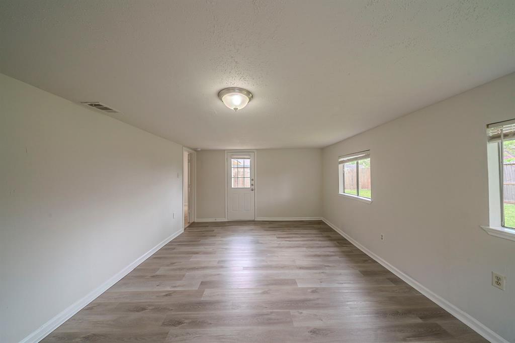 16742 Quail Run Drive, Houston, Texas image 14