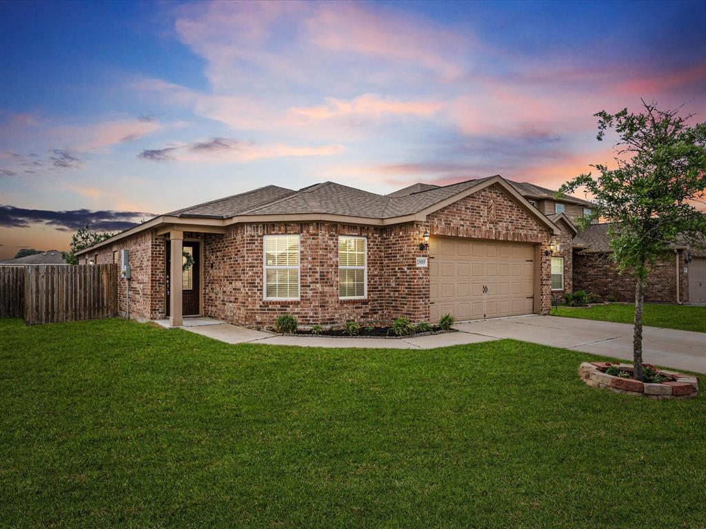 20819 Mount Bauer Drive, Hockley, Texas image 1
