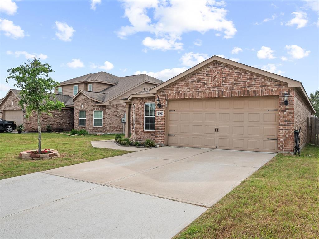 20819 Mount Bauer Drive, Hockley, Texas image 3