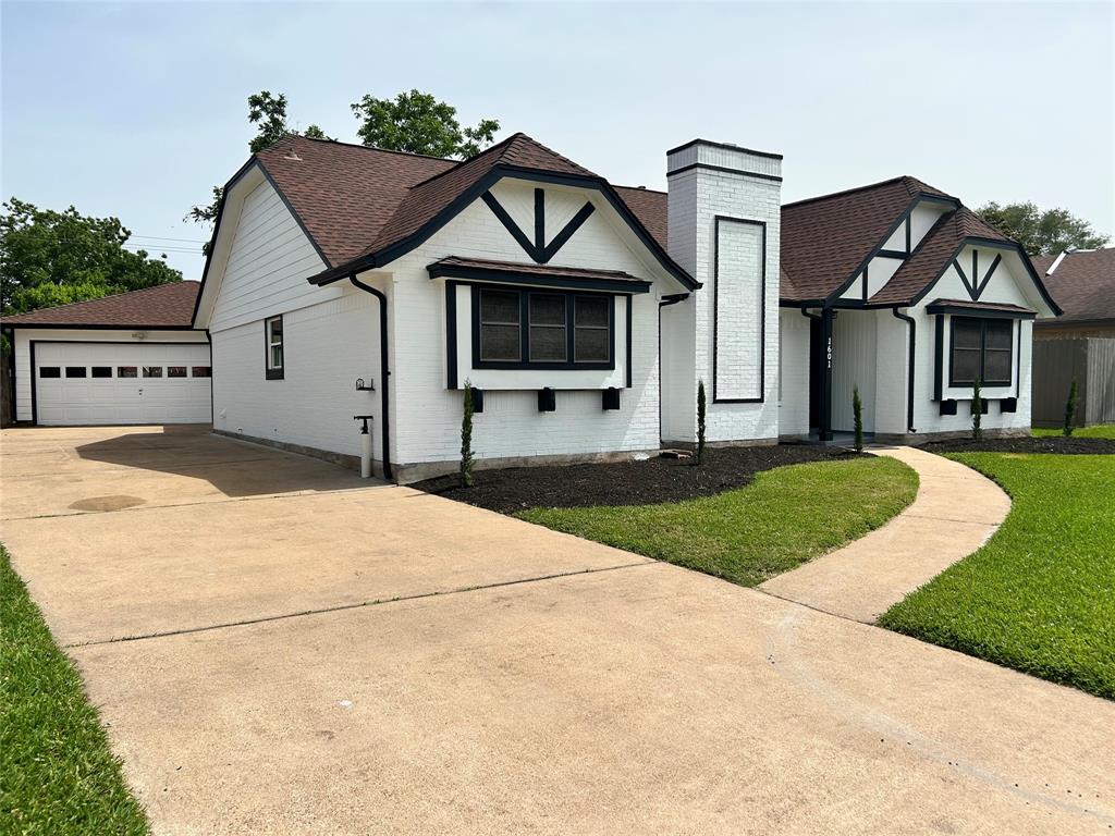1601 Washington Drive