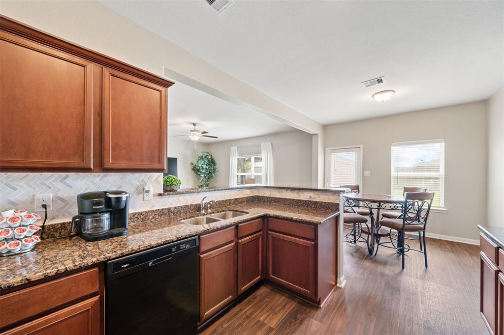 2306 Regatta Lane, Texas City, Texas image 9