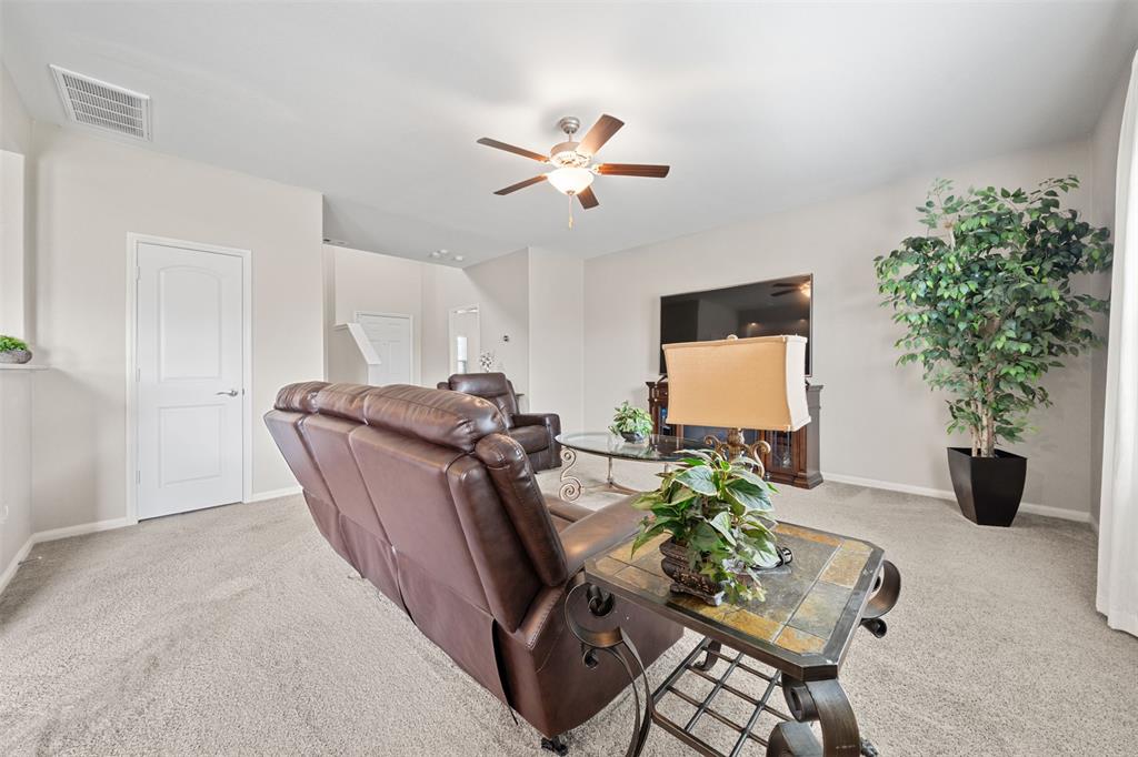2306 Regatta Lane, Texas City, Texas image 4