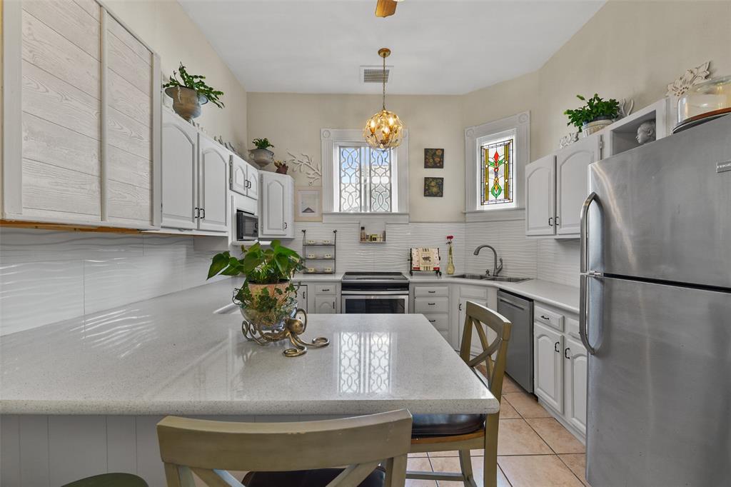 810 Winnie Street, Galveston, Texas image 15