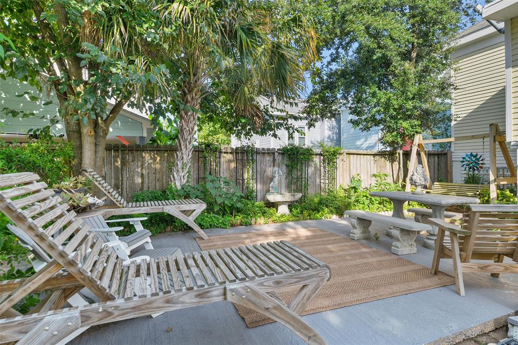 810 Winnie Street, Galveston, Texas image 36
