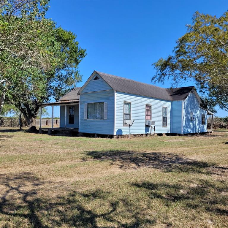 137 Pr 817, Griffin Rd, Blessing, Texas image 1