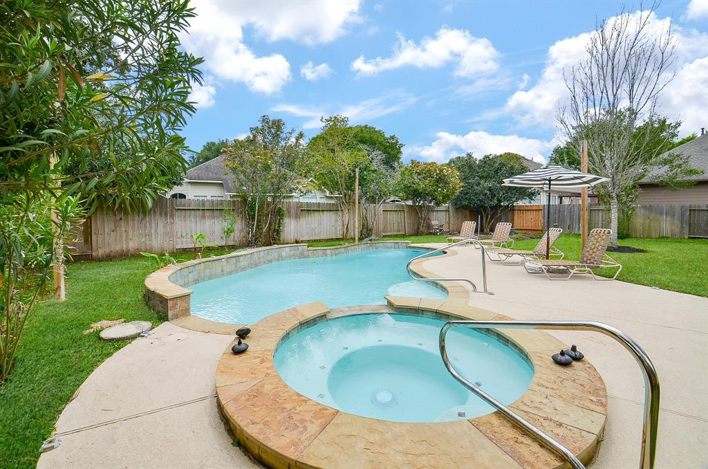 511 Calloway Drive, Sugar Land, Texas image 39