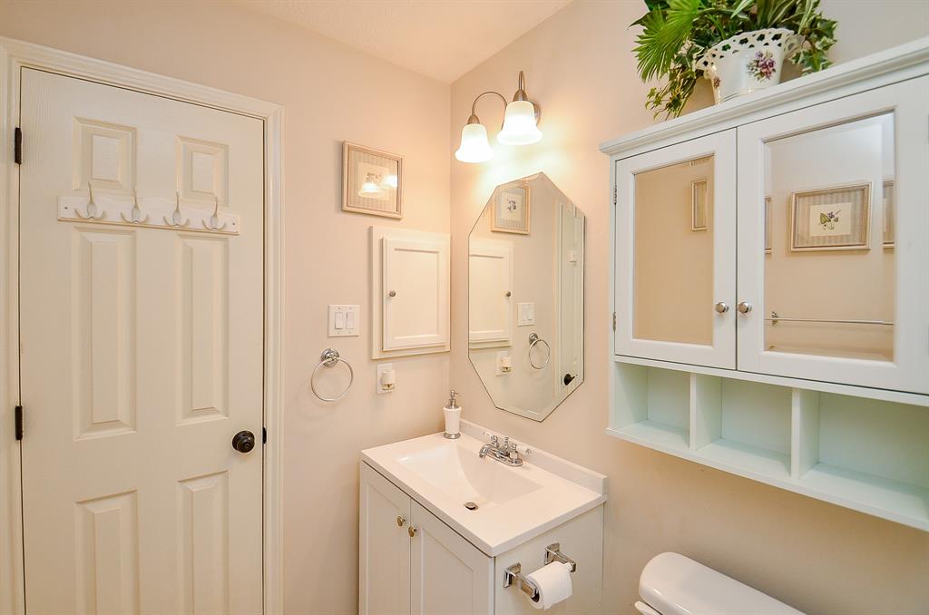 511 Calloway Drive, Sugar Land, Texas image 34