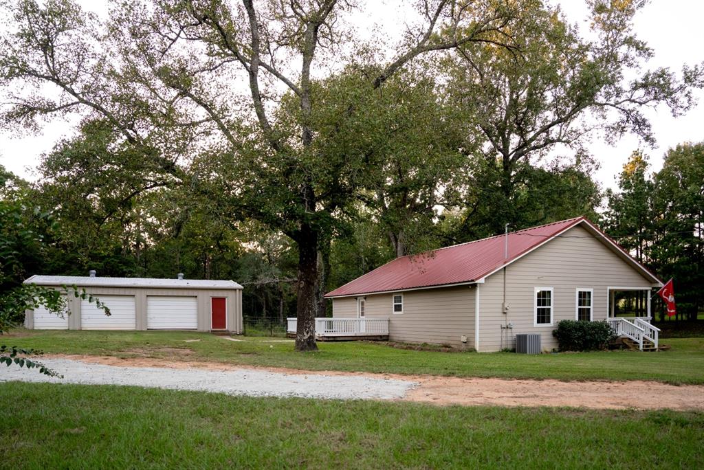 2977 County Road 1545, Crockett, Texas image 5